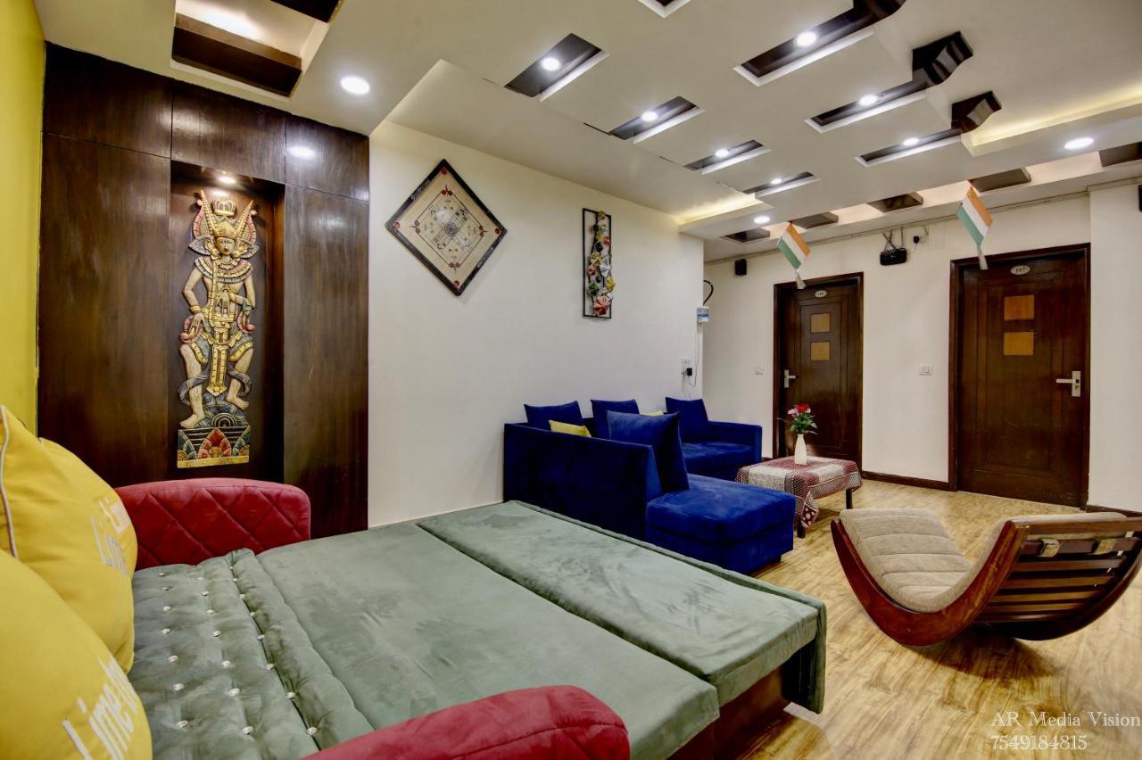 Lime Stays B&B Gk-2 At Greater Kailash Metro South Delhi Nearby Saket Select City New Delhi Exterior photo