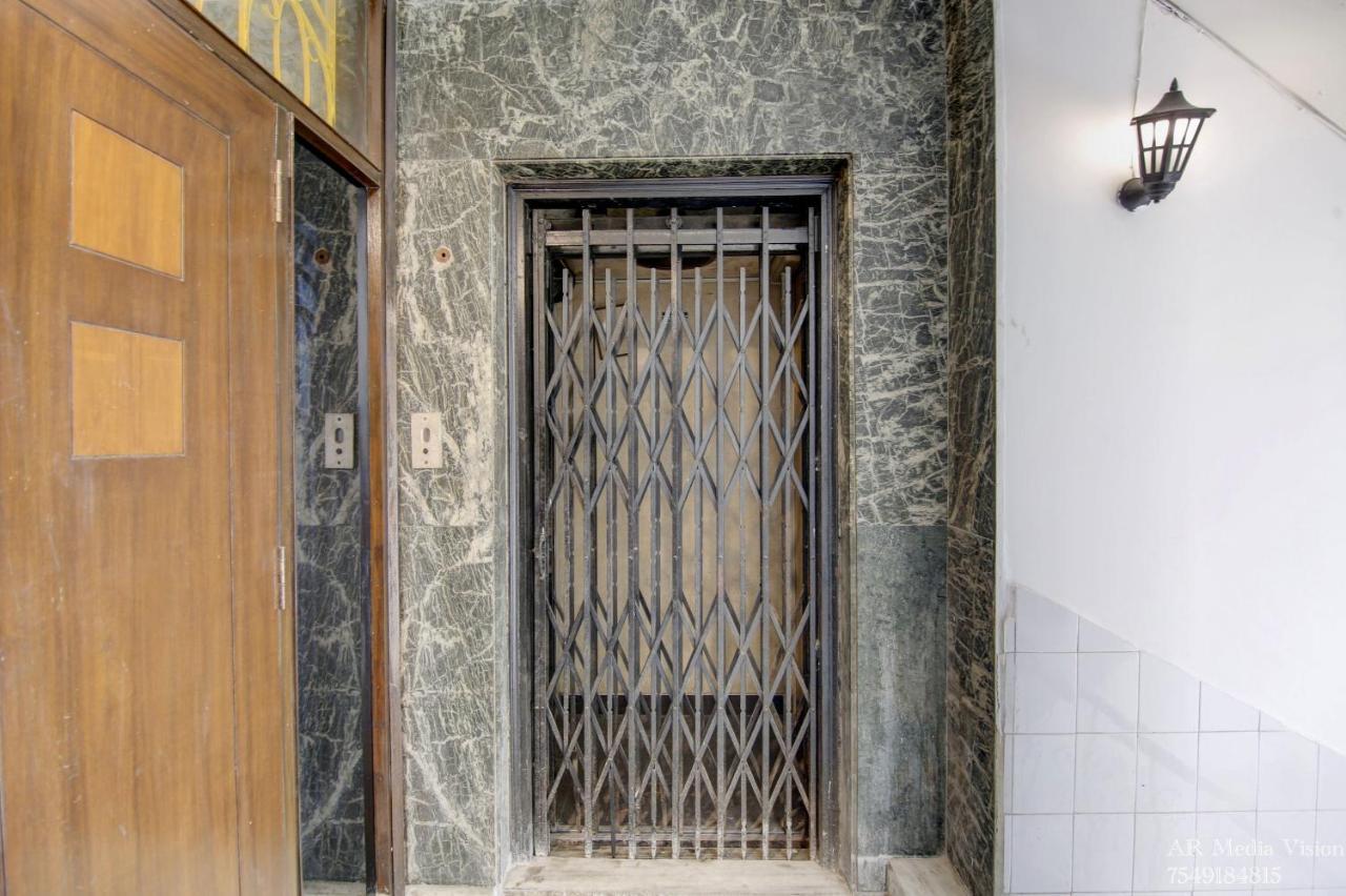 Lime Stays B&B Gk-2 At Greater Kailash Metro South Delhi Nearby Saket Select City New Delhi Exterior photo