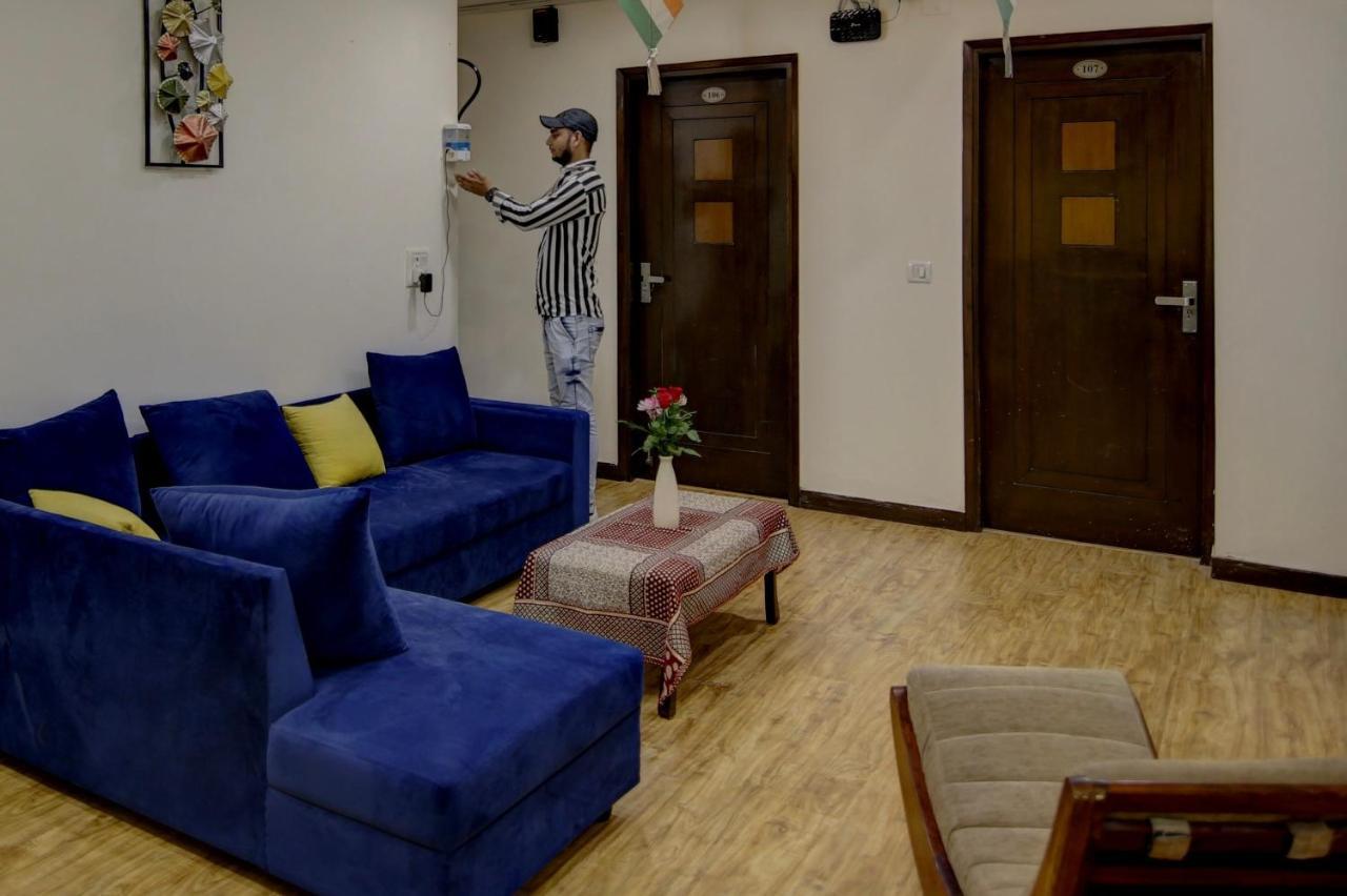 Lime Stays B&B Gk-2 At Greater Kailash Metro South Delhi Nearby Saket Select City New Delhi Exterior photo